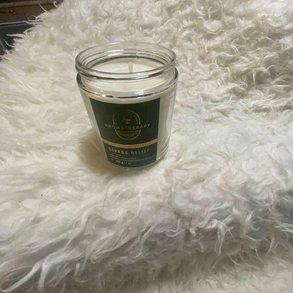 Stress relief Aromatherapy 1 wick candle.
With spearmint,sage + eucalyptus leaf. - Picture 2 of 7